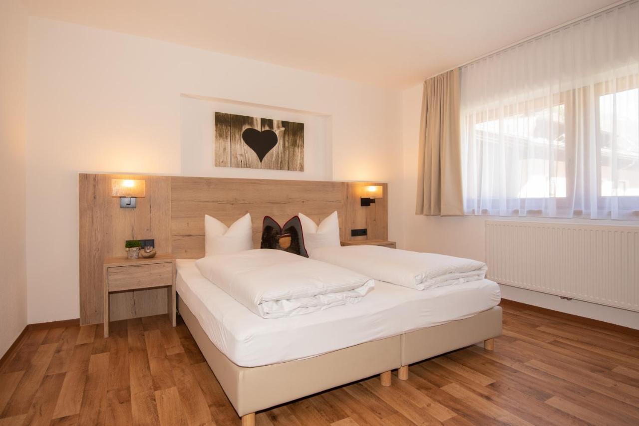Haus Elisabeth Hotell Sankt Leonhard im Pitztal Exteriör bild
