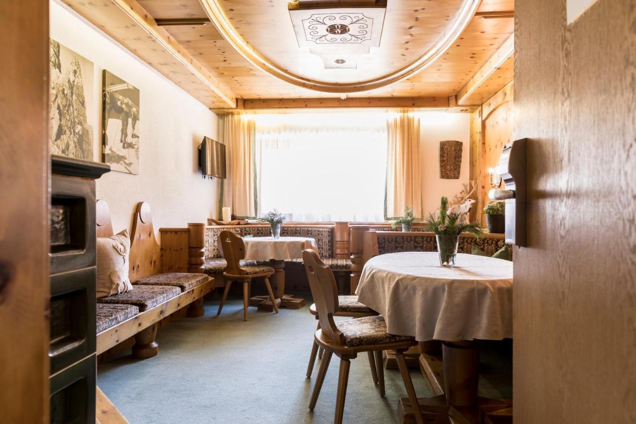 Haus Elisabeth Hotell Sankt Leonhard im Pitztal Exteriör bild