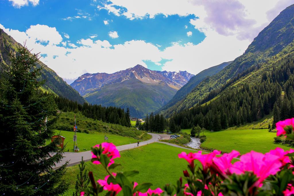 Haus Elisabeth Hotell Sankt Leonhard im Pitztal Exteriör bild